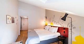 Eingang Restaurants Hotel Stockalperhof